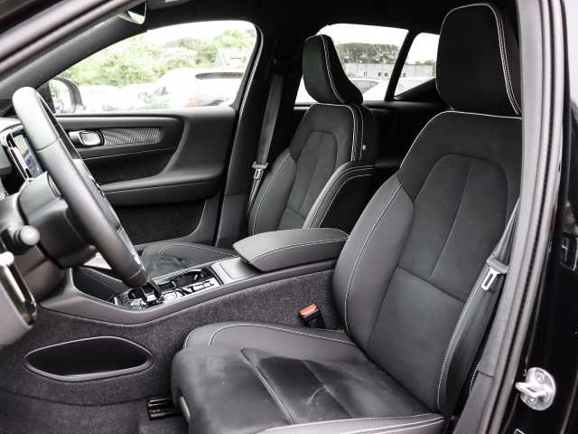 Volvo  Plus Dark 2WD B4 EU6d digitales Cockpit Memory Sitze Soundsystem HarmanKardon 36