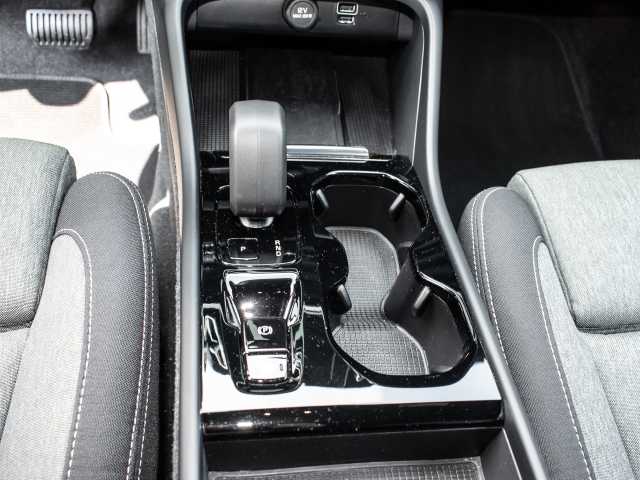 Volvo  Plus Dark Recharge Plug-In Hybrid 2WD T4 Twin Engine EU6d StandHZG Navi digitale