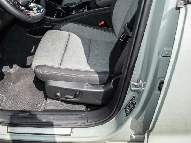 Volvo  Plus Dark Recharge Plug-In Hybrid 2WD T4 Twin Engine EU6d StandHZG Navi digitale