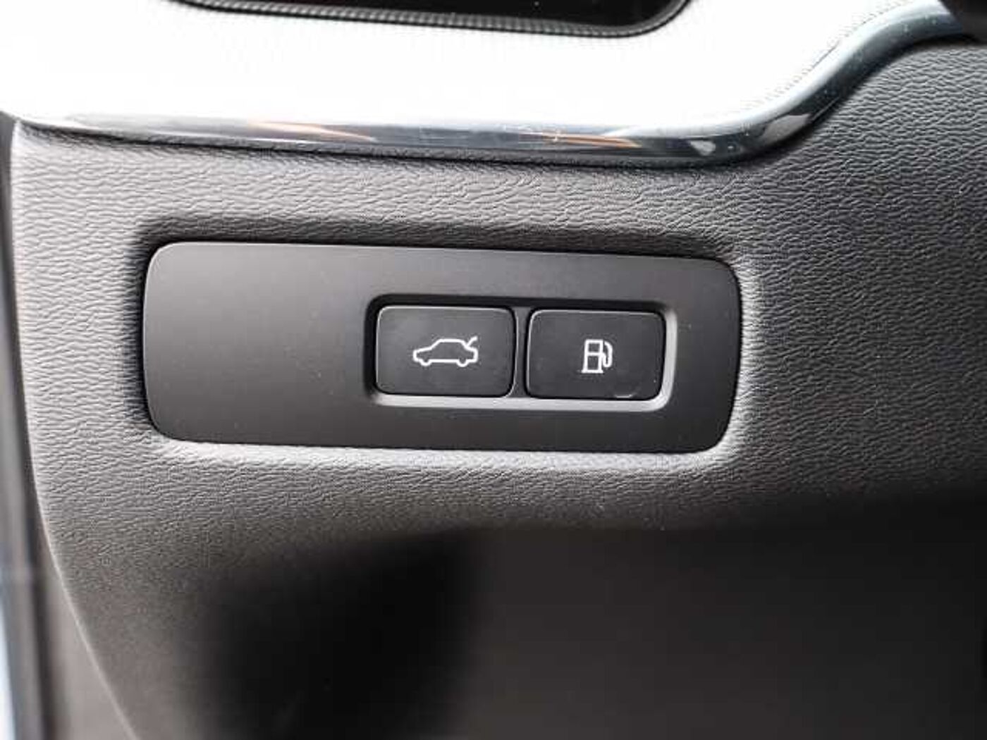 Volvo  Ultimate Dark Recharge Plug-In Hybrid AWD T8 Twin Engine EU6d Allrad HUD StandHZ