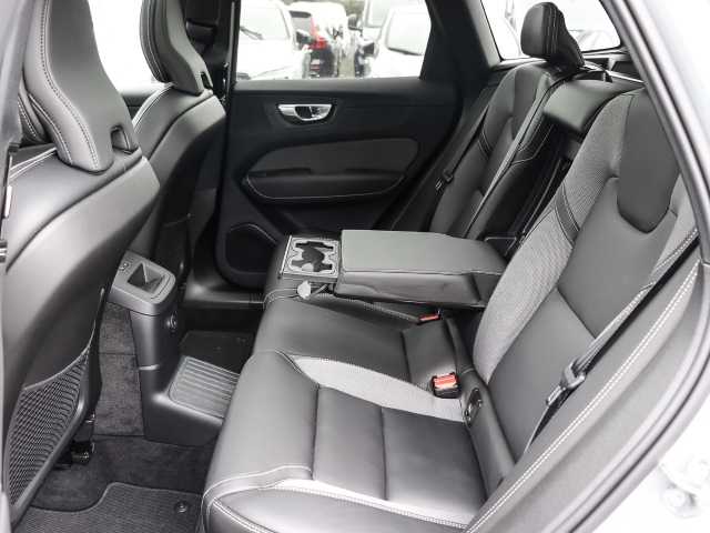 Volvo  Ultimate Dark Recharge Plug-In Hybrid AWD T8 Twin Engine EU6d Allrad HUD StandHZ
