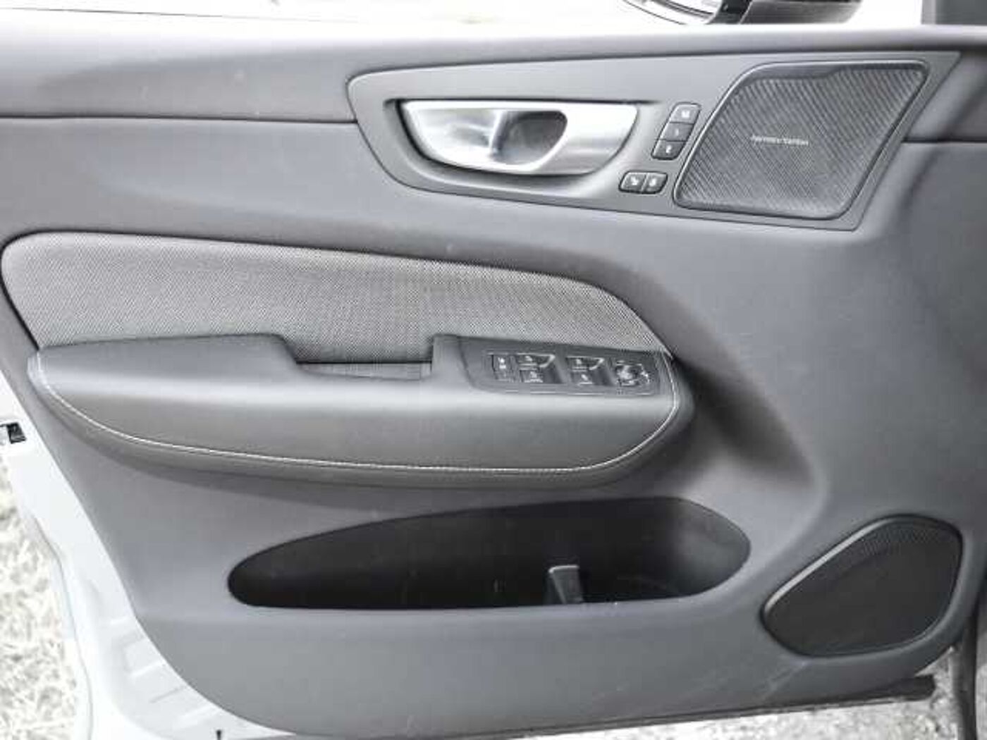 Volvo  Ultimate Dark Recharge Plug-In Hybrid AWD T8 Twin Engine EU6d Allrad HUD StandHZ