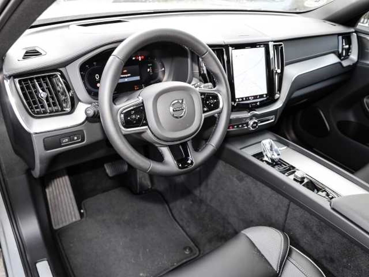 Volvo  Ultimate Dark Recharge Plug-In Hybrid AWD T8 Twin Engine EU6d Allrad HUD StandHZ