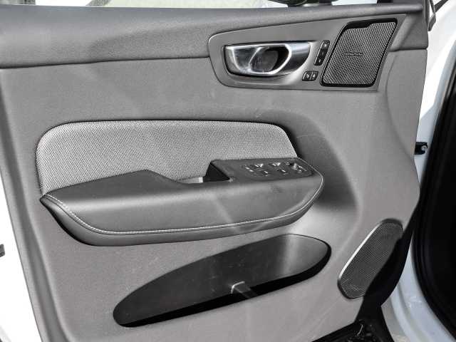 Volvo  Ultimate Dark Recharge Plug-In Hybrid AWD T8 Twin Engine EU6d Allrad HUD StandHZ