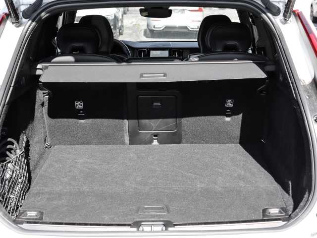 Volvo  Ultimate Dark Recharge Plug-In Hybrid AWD T8 Twin Engine EU6d Allrad HUD StandHZ