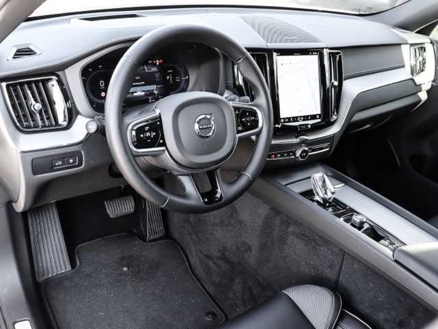 Volvo  Ultimate Dark Recharge Plug-In Hybrid AWD T8 Twin Engine EU6d Allrad HUD StandHZ