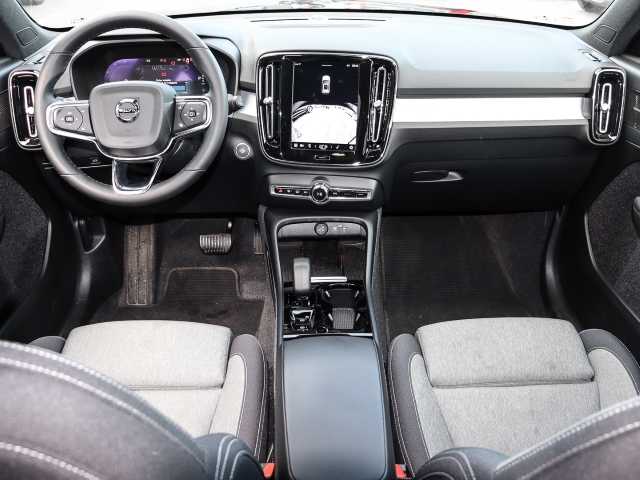 Volvo  Plus Dark 2WD B3 EU6d digitales Cockpit Memory Sitze Soundsystem HarmanKardon LE