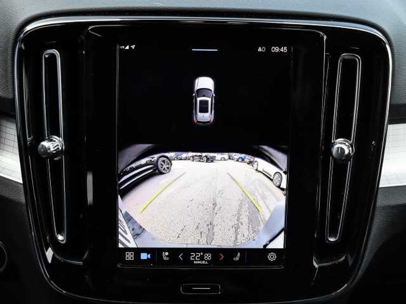 Volvo  Plus Dark 2WD B3 EU6d digitales Cockpit Memory Sitze Soundsystem HarmanKardon LE