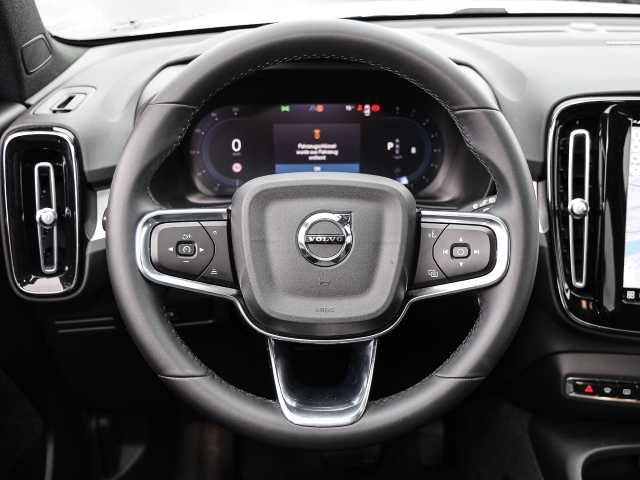 Volvo  Plus Dark 2WD B3 EU6d digitales Cockpit Memory Sitze Soundsystem HarmanKardon LE