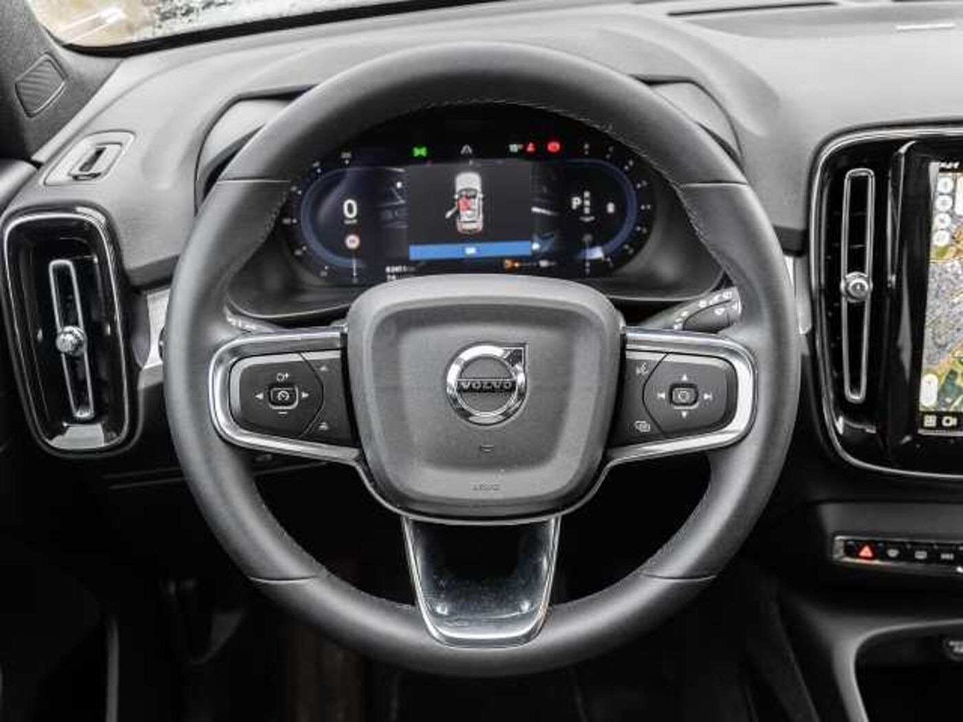 Volvo  Plus Dark 2WD B3 EU6d digitales Cockpit Memory Sitze Soundsystem HarmanKardon LE