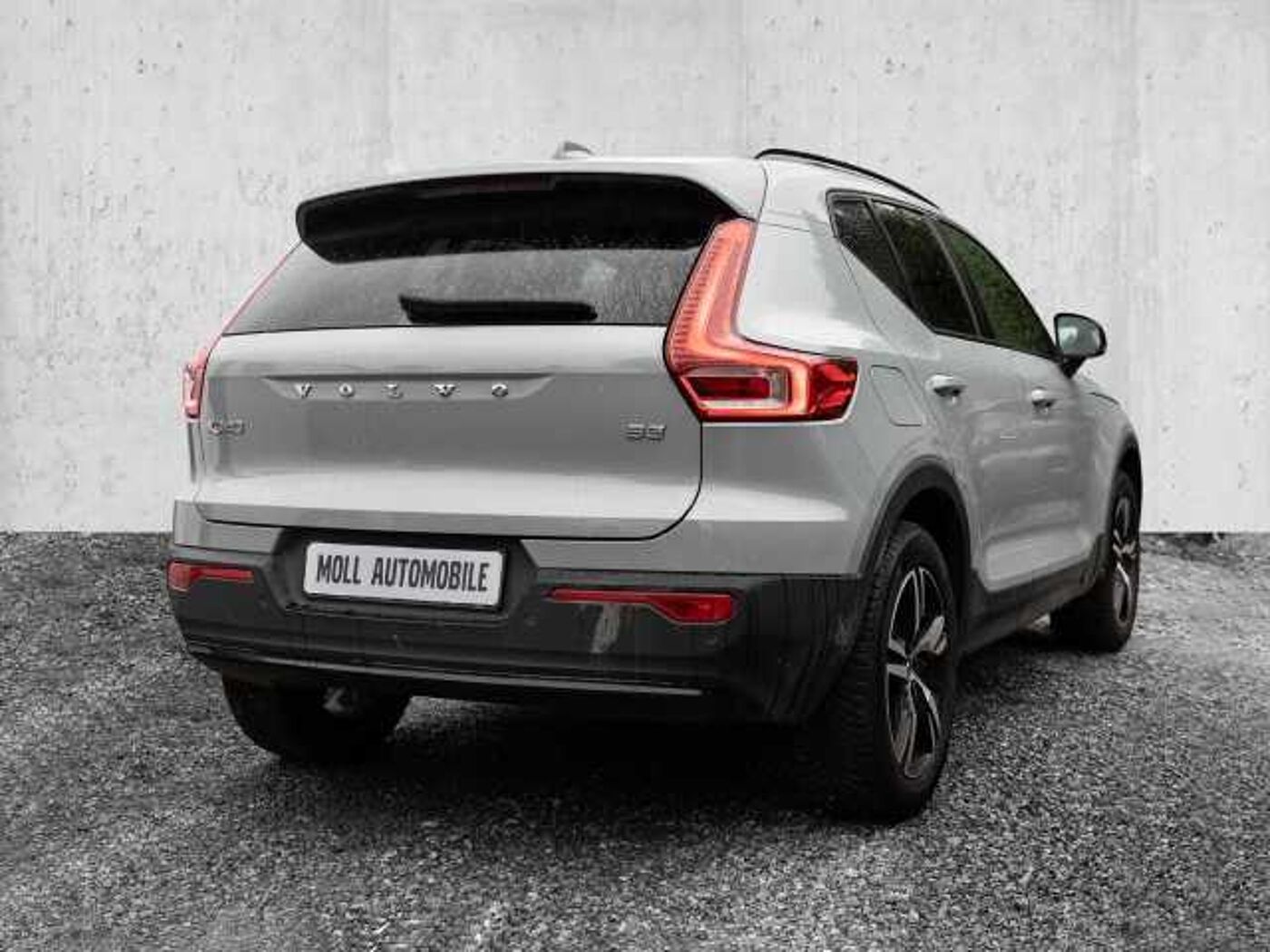 Volvo  Plus Dark 2WD B3 EU6d digitales Cockpit Memory Sitze Soundsystem HarmanKardon LE