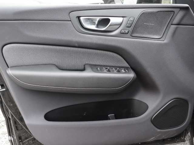 Volvo  Ultimate Dark Recharge Plug-In Hybrid AWD T8 Twin Engine EU6d Allrad HUD StandHZ