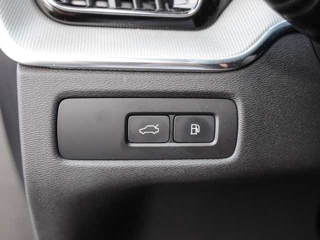 Volvo  Plus Dark Recharge Plug-In Hybrid AWD T6 Twin Engine EU6d Allrad StandHZG digita