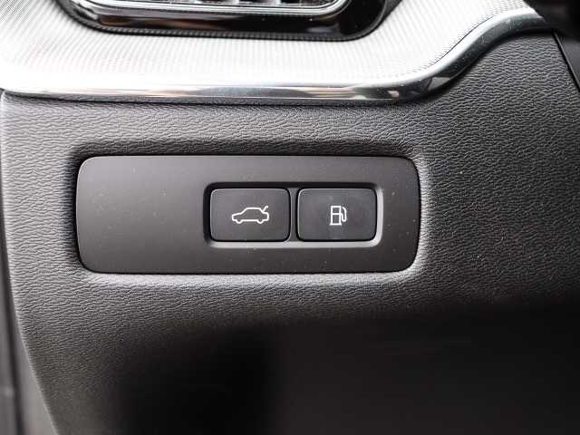 Volvo  Plus Dark Recharge Plug-In Hybrid AWD T6 Twin Engine EU6d Allrad StandHZG digita