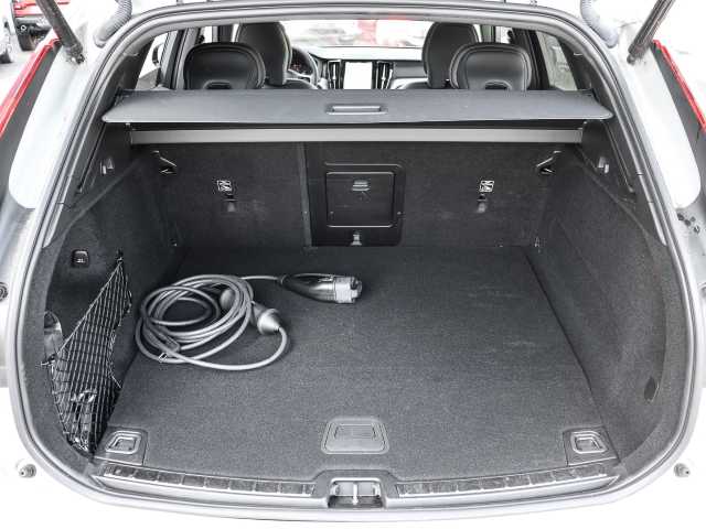 Volvo  Plus Dark Recharge Plug-In Hybrid AWD T6 Twin Engine EU6d Allrad StandHZG digita