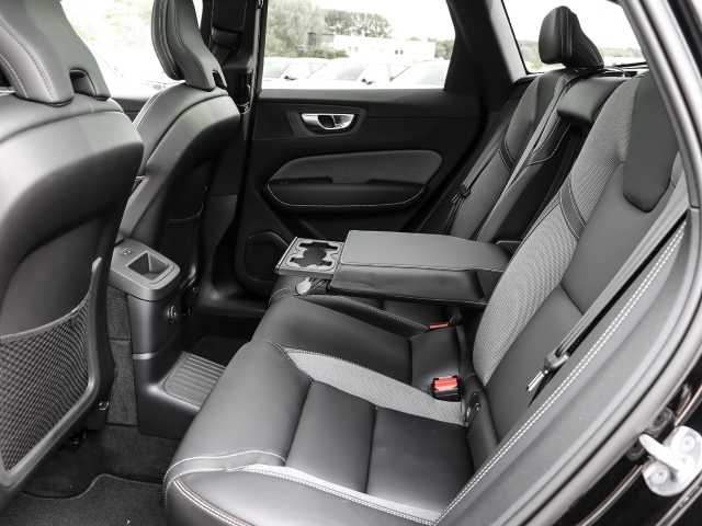 Volvo  Plus Dark Recharge Plug-In Hybrid AWD T8 Twin Engine EU6e Allrad StandHZG digita