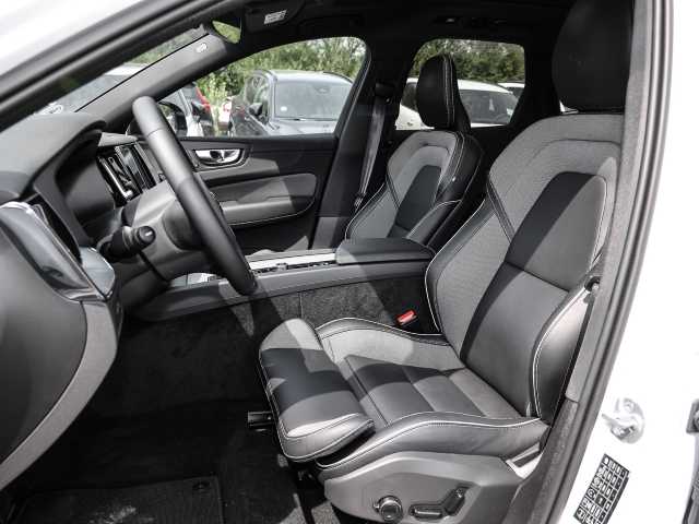 Volvo  Plus Dark Recharge Plug-In Hybrid AWD T8 Twin Engine EU6e Allrad StandHZG digita