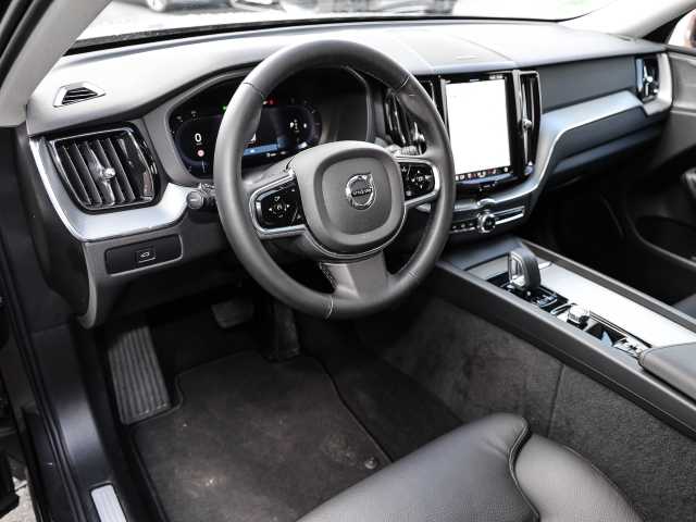 Volvo  Plus Dark 2WD B4 Diesel EU6d digitales Cockpit Memory Sitze Soundsystem HarmanKa