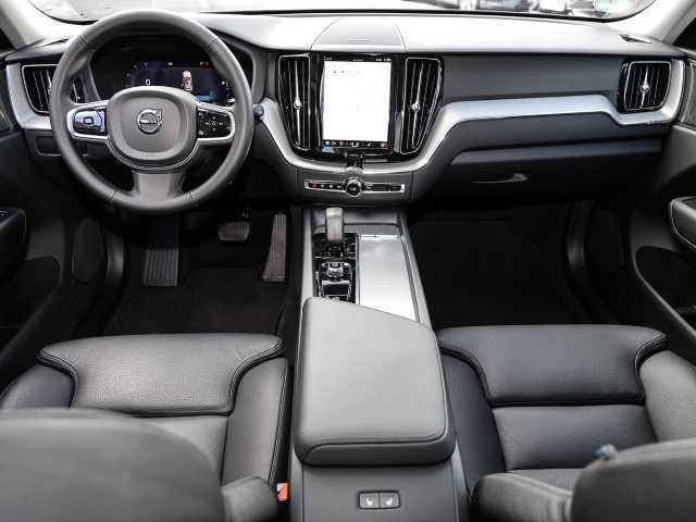 Volvo  Plus Dark 2WD B4 Diesel EU6d digitales Cockpit Memory Sitze Soundsystem HarmanKa