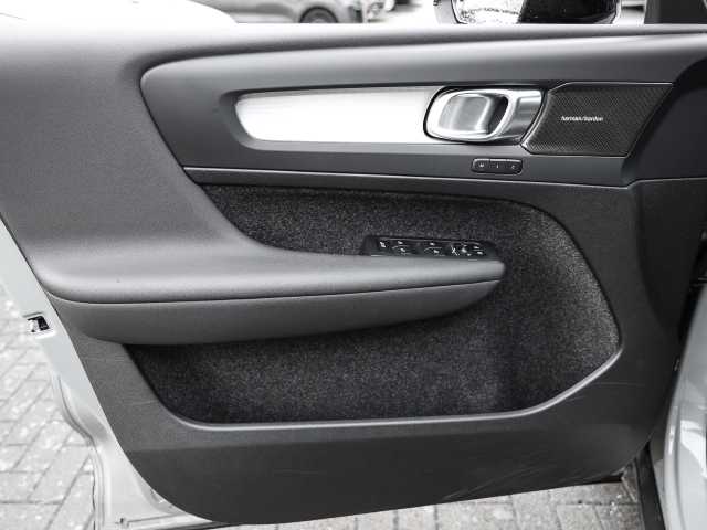 Volvo  Plus Dark 2WD B3 EU6d digitales Cockpit Memory Sitze Soundsystem HarmanKardon LE