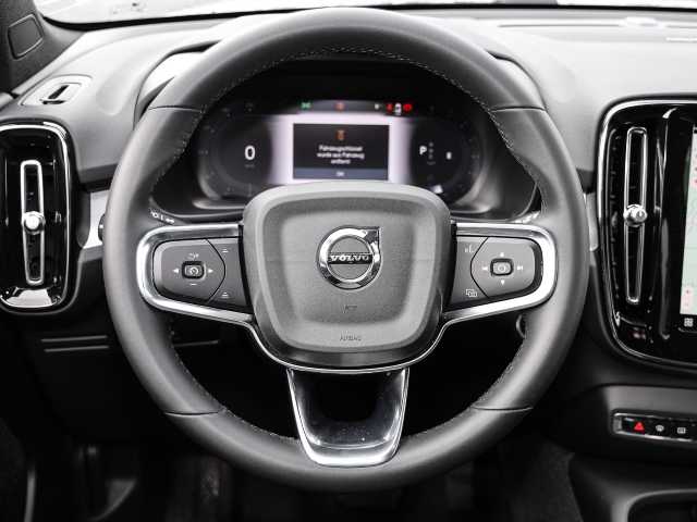 Volvo  Plus Dark 2WD B3 EU6d digitales Cockpit Memory Sitze Soundsystem HarmanKardon LE