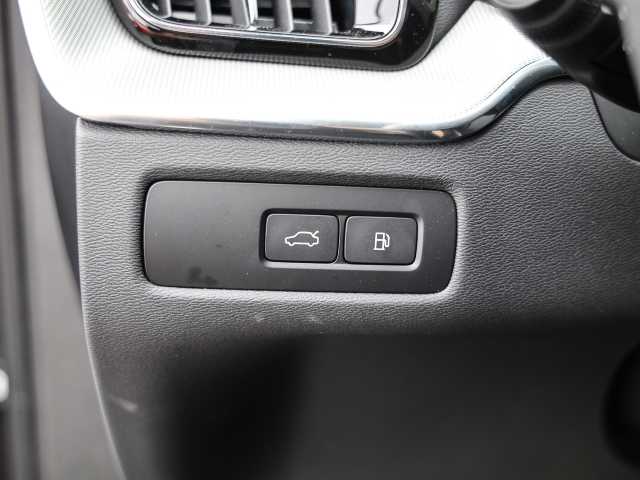 Volvo  Plus Dark Recharge Plug-In Hybrid AWD T8 Twin Engine EU6d Allrad StandHZG digita