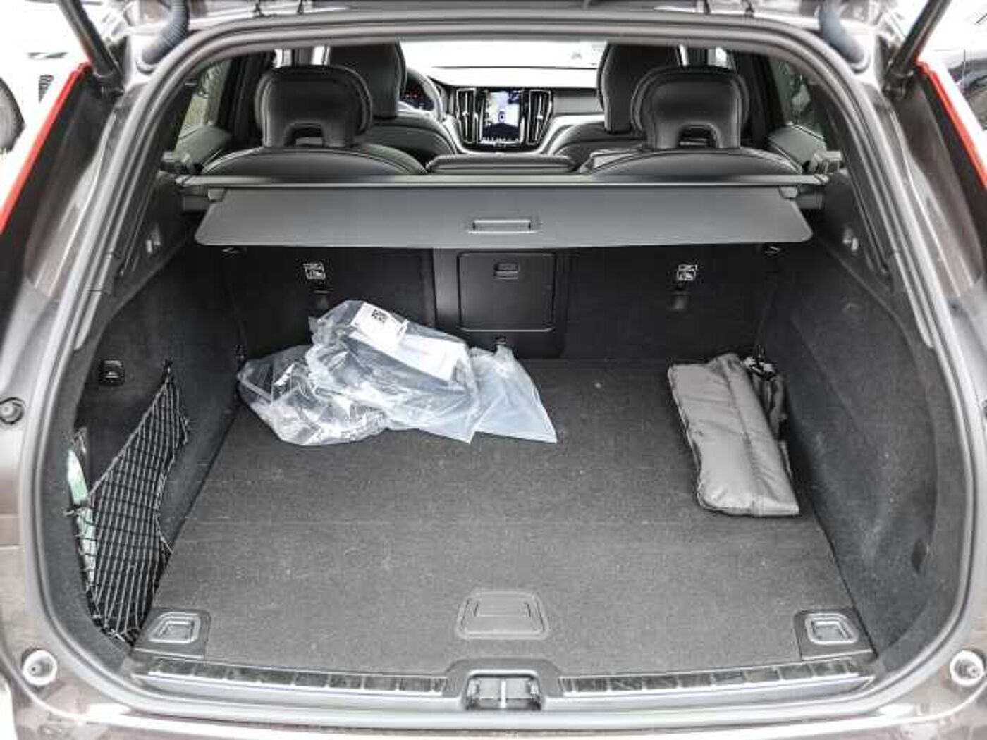 Volvo  Plus Dark Recharge Plug-In Hybrid AWD T8 Twin Engine EU6d Allrad StandHZG digita
