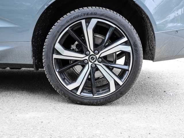 Volvo  Ultimate Dark Recharge Plug-In Hybrid AWD T8 Twin Engine EU6d Allrad HUD StandHZ