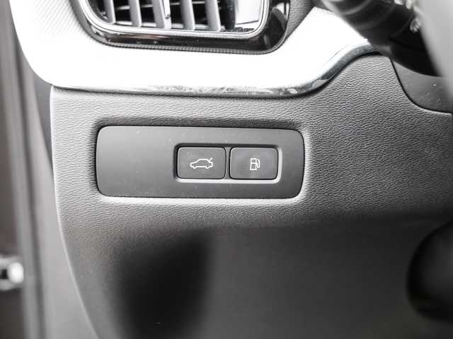 Volvo  Plus Dark Recharge Plug-In Hybrid AWD T8 Twin Engine EU6d Allrad StandHZG digita