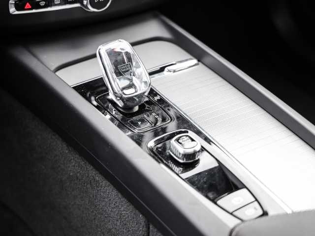 Volvo  Plus Dark Recharge Plug-In Hybrid AWD T8 Twin Engine EU6d Allrad StandHZG digita