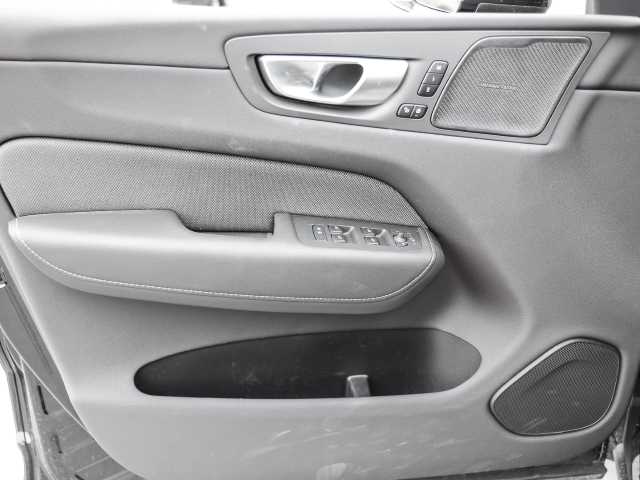 Volvo  Plus Dark Recharge Plug-In Hybrid AWD T8 Twin Engine EU6d Allrad StandHZG digita