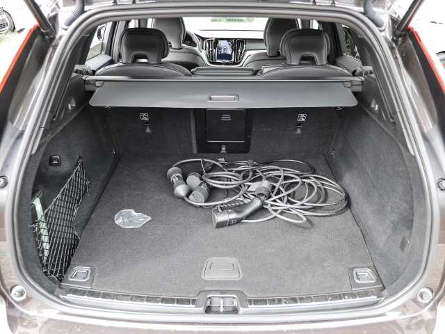 Volvo  Plus Dark Recharge Plug-In Hybrid AWD T8 Twin Engine EU6d Allrad StandHZG digita