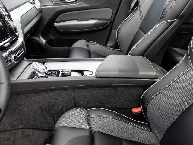 Volvo  Plus Dark Recharge Plug-In Hybrid AWD T6 Twin Engine EU6d Allrad StandHZG digita