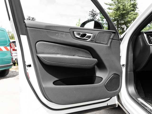 Volvo  Plus Dark Recharge Plug-In Hybrid AWD T6 Twin Engine EU6d Allrad StandHZG digita