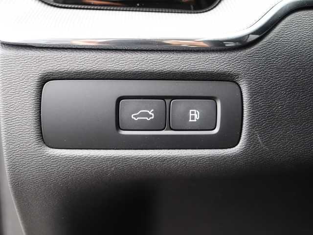 Volvo  Plus Dark Recharge Plug-In Hybrid AWD T6 Twin Engine EU6d Allrad StandHZG digita