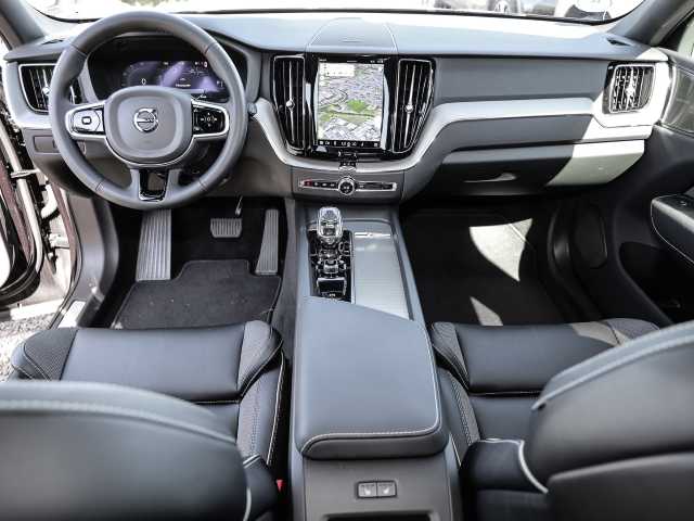 Volvo  Plus Dark Recharge Plug-In Hybrid AWD T8 Twin Engine EU6d Allrad StandHZG digita