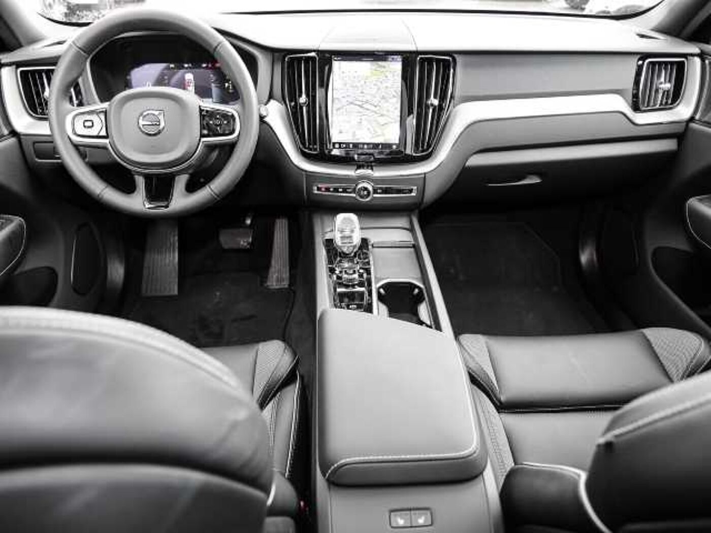 Volvo  Plus Dark Recharge Plug-In Hybrid AWD T8 Twin Engine EU6d Allrad StandHZG digita