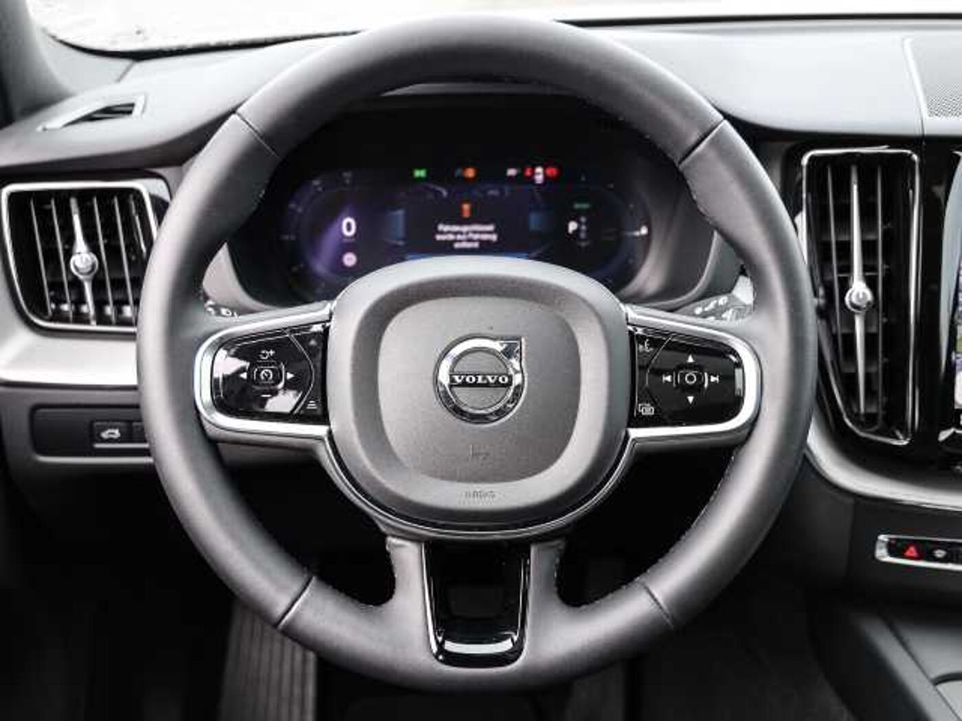 Volvo  Plus Dark Recharge Plug-In Hybrid AWD T6 Twin Engine EU6d Allrad StandHZG digita