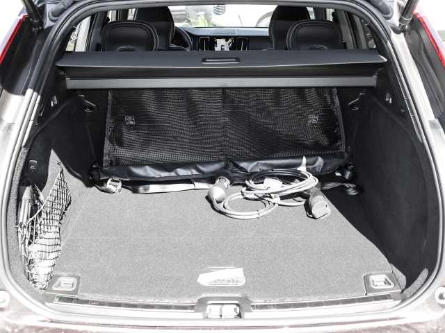 Volvo  Plus Dark Recharge Plug-In Hybrid AWD T8 Twin Engine EU6d Allrad StandHZG digita