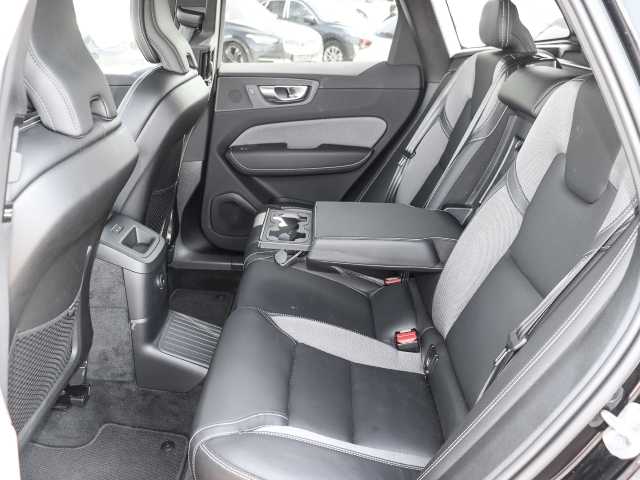 Volvo  Plus Dark Recharge Plug-In Hybrid AWD T8 Twin Engine EU6d Allrad StandHZG digita