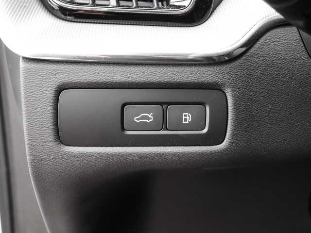Volvo  Plus Dark Recharge Plug-In Hybrid AWD T6 Twin Engine EU6d Allrad StandHZG digita