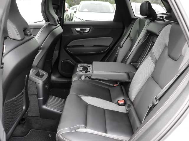 Volvo  Plus Dark Recharge Plug-In Hybrid AWD T6 Twin Engine EU6d Allrad StandHZG digita