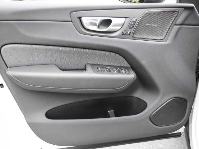 Volvo  Ultimate Dark Recharge Plug-In Hybrid AWD T8 Twin Engine EU6d Allrad HUD StandHZ
