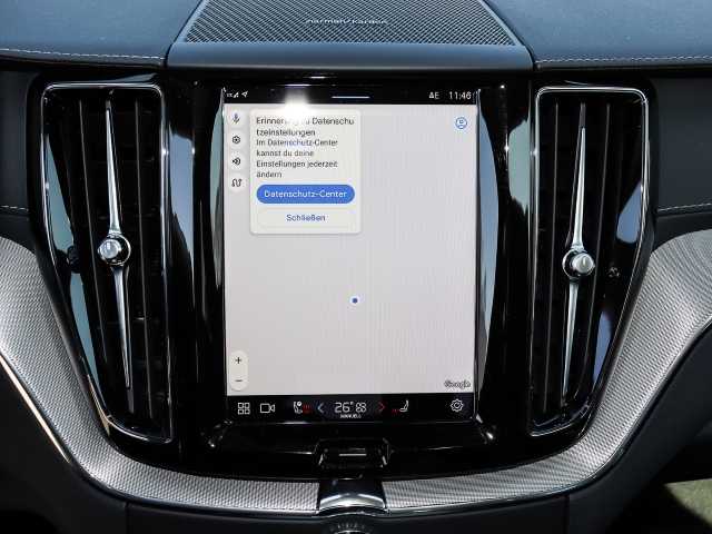 Volvo  Ultimate Dark 2WD B4 Diesel EU6d HUD AD digitales Cockpit Memory Sitze Soundsyst