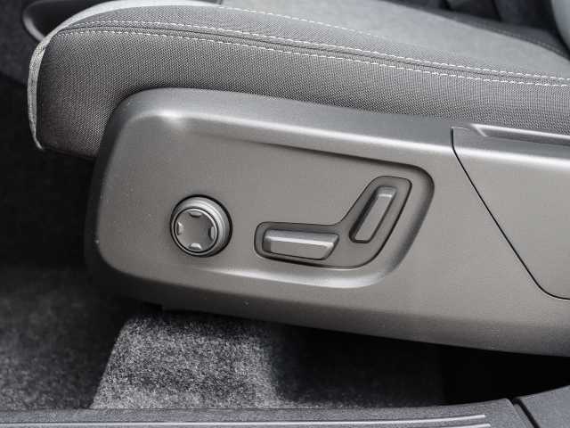 Volvo  Plus Black Edition 2WD B3 EU6d