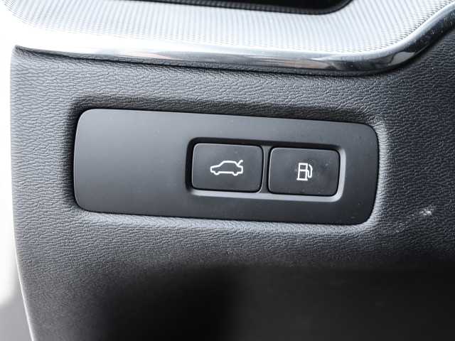 Volvo  Ultimate Dark Recharge Plug-In Hybrid AWD T8 Twin Engine EU6d Allrad HUD StandHZ
