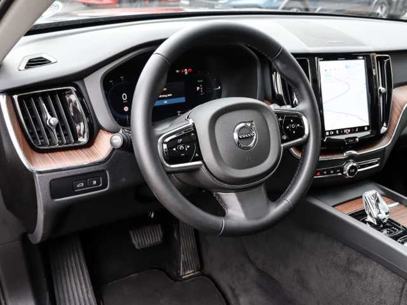 Volvo  Plus Dark Recharge Plug-In Hybrid AWD T8 Twin Engine EU6d StandHZG AHK digitales