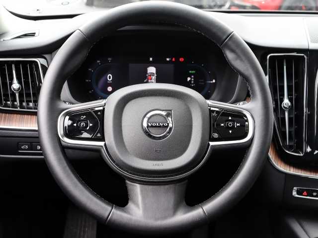 Volvo  Plus Dark Recharge Plug-In Hybrid AWD T8 Twin Engine EU6d StandHZG AHK digitales