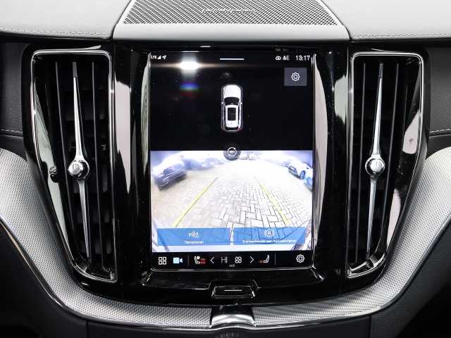 Volvo  Ultra Dark Recharge Plug-In Hybrid AWD T8 Twin Engine EU6d HUD StandHZG digitale