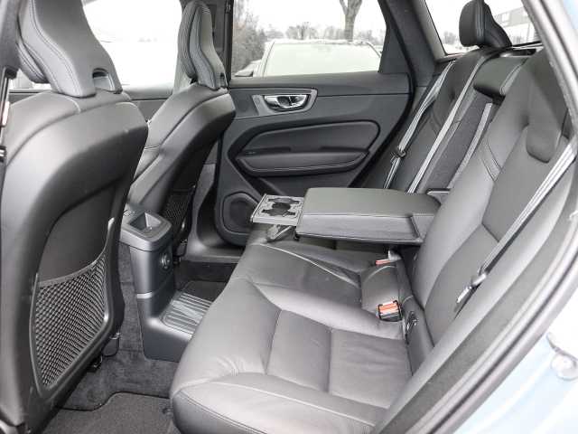 Volvo  Plus Bright Recharge Plug-In Hybrid AWD T8 Twin Engine EU6d StandHZG digitales C